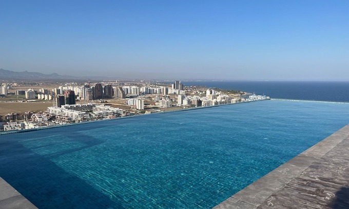 Trikomo Apartamento | 9 Grand Sapphire 2 Bed 2 Bath Pool Beach
