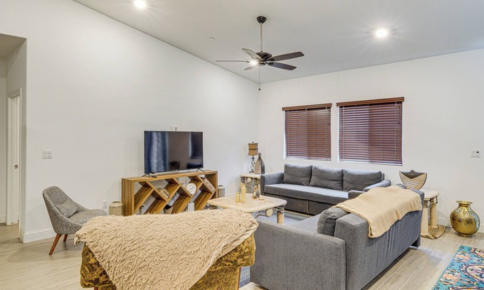 Greenacres Casa | 9 Mi to Dtwn Bakersfield: Pet-Friendly Home