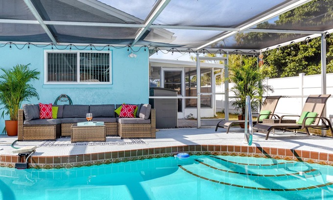 Palmetto Casa | (#9) Newly remodeled 5 bedroom house with heated pool near Anna Maria Island