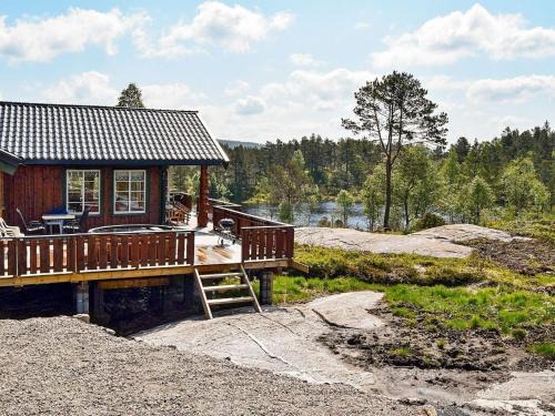 Marnardal Casa | 9 person holiday home in BJELLAND