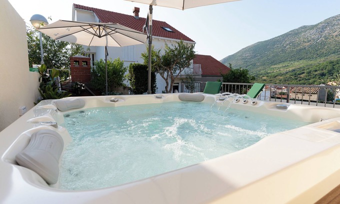 Zvekovica Condominio | 90m2 Beautiful family apartment with sea view