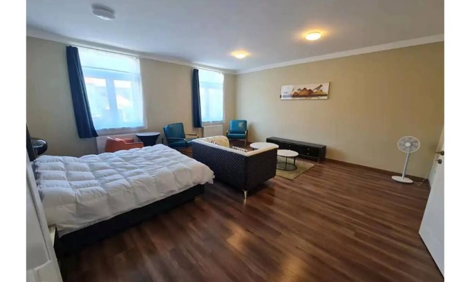 Orszagut Apartamento | 90㎡ Spacious king Room with Big Living room 102