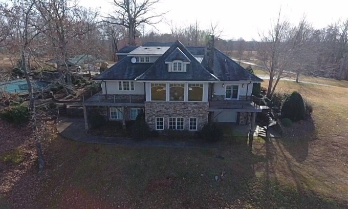 Landrum Otro | 97-acre Countryside Farmhouse with Office