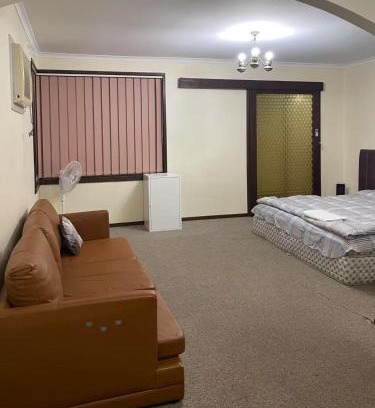 Bundoora Casa | a 别墅大床间毗邻公园和公交车站