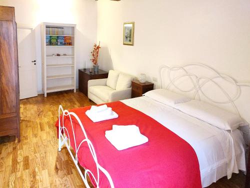 Assisi Apartamento | A 110 mt dalla Basilica e a 8 minuti da San Carlo Acutis - ALL'OMBRA DI SAN FRANCESCO - La nostra Forza è la Presenza Live 24-24, MyAssisiSuite, più di un semplice Appartamento - MÓWIMY PO POLSKU