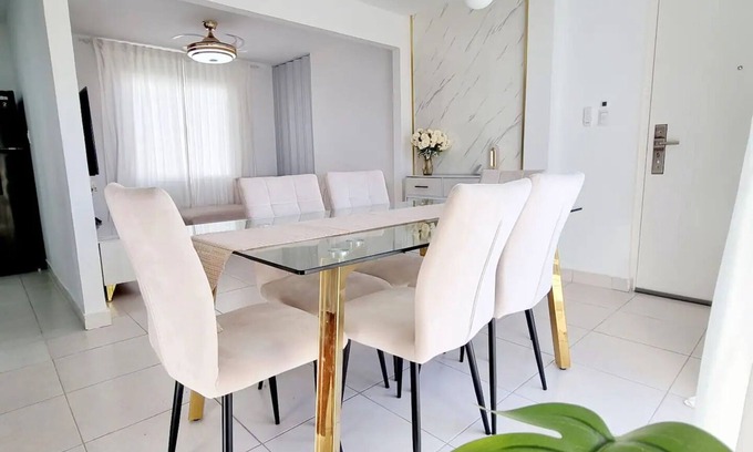 Santo Domingo Este Apartamento | ¡A 15 minutos del aeropuerto SDQ! + Vehículo opcional