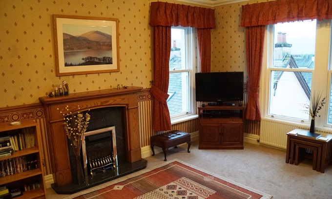 Keswick Apartamento | Un apartamento de 2 dormitorios en el centro de Keswick, con vistas a la montaña