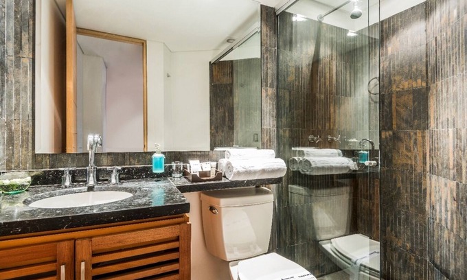 Santa Ana Casa | Un hermoso apartamento / dos habitaciones, dos baños