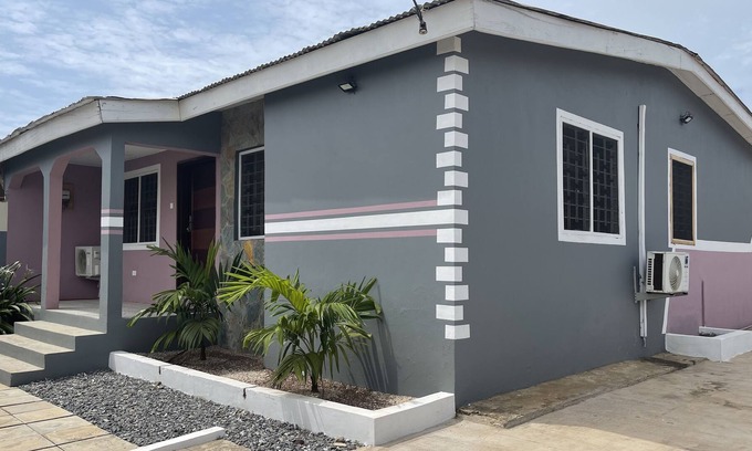 Oyibi Casa | A beautiful little house outside the central business district