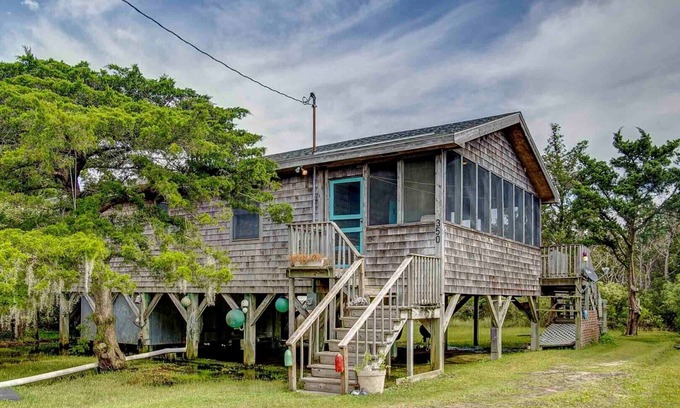 Ocracoke Casa | A Bit Airy: Ocracoke Vacation Rental for 4