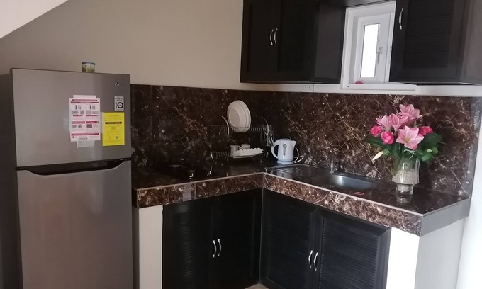 Batangas City Casa | Brillante, elegante apartamento limpio cerca de Diversion Rd