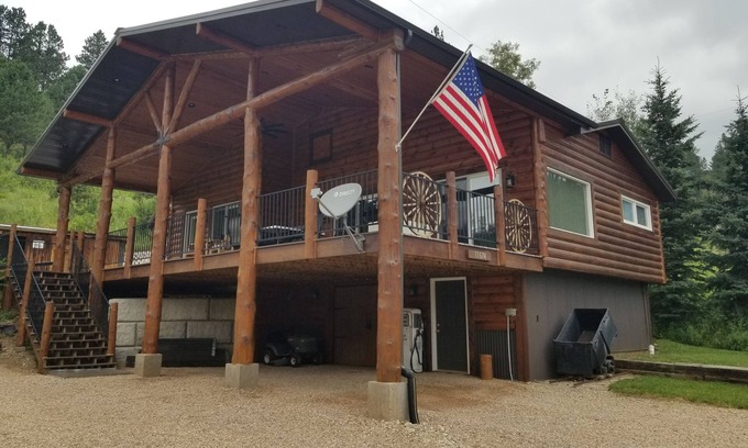Hill City Cabina | A Cabin in Rochford