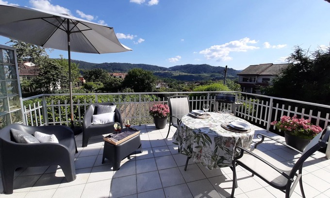 Laias Casa | A CASA DO REGUEIRO, donde disfrutar del vino y el agua termal
