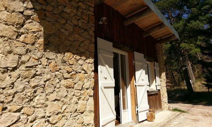 Mont Serein Casa | Un chalet en Ventoux, en medio de los árboles en el Mont Serein Resort