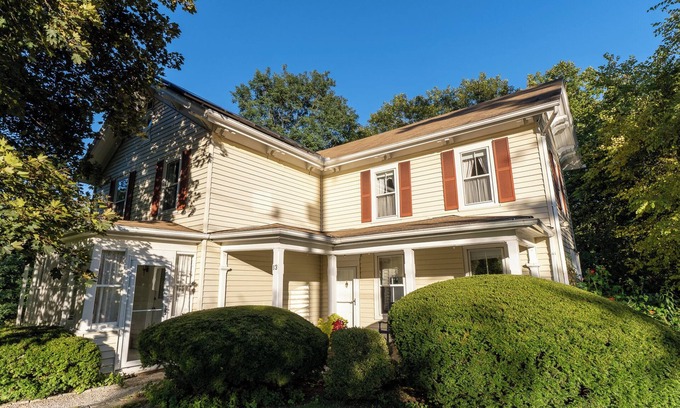 Glendale Casa | Stockbridge granja A mediados de 1800 con Encanto