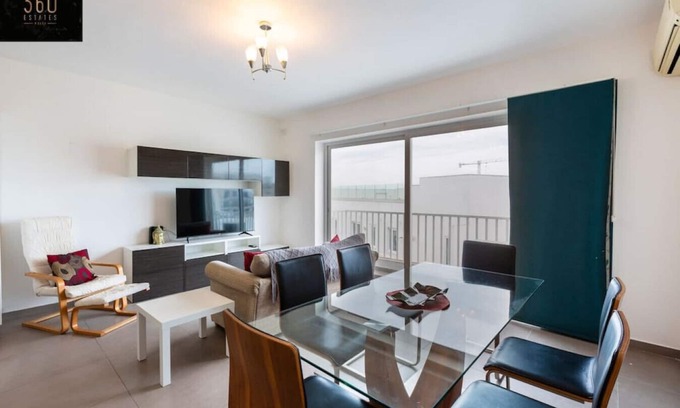 St. Julian's Apartamento | A charming, relaxing 2BR Home in St Julians w/WIFI