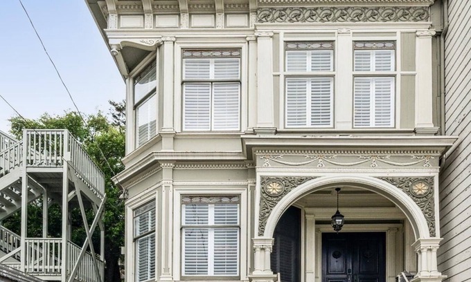 Haight-Ashbury Casa | A charming Victorian home in SF's historic Haight-Ashbury district