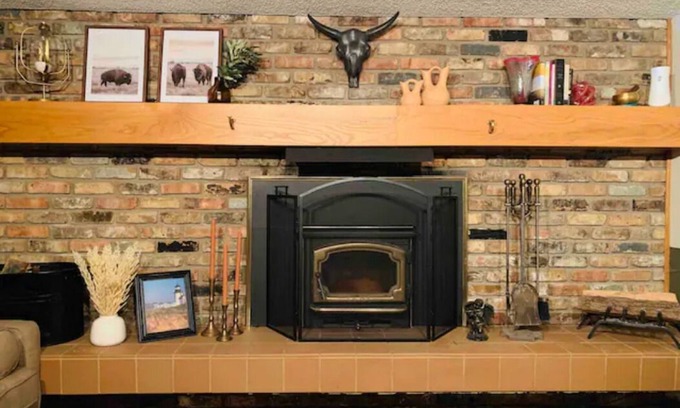 White Bear Lake Apartamento | A cheerful 1-bedroom and 1 bath residential unit.