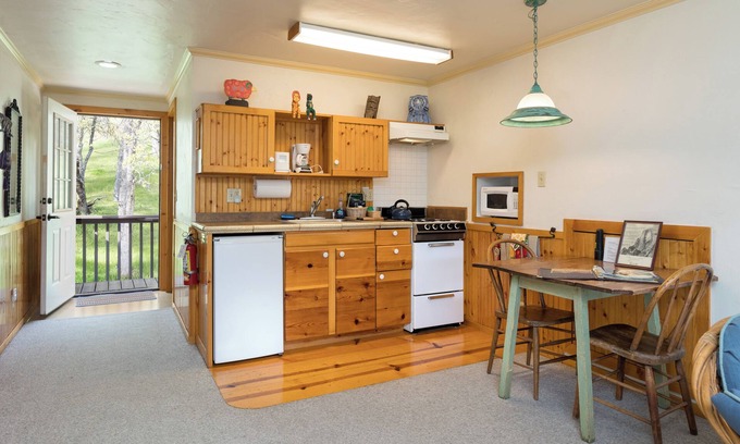 Ahwahnee Cabaña | A comfortable one bedroom studio