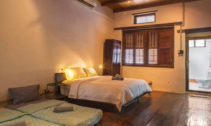 Downtown George Town Casa | A Comfy 1890s Heritage House at Kimberley Street