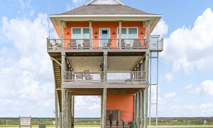 Port Bolivar Casa | A Cool Change: 3 BR, 2 BA House in Gilchrist, Sleeps 8