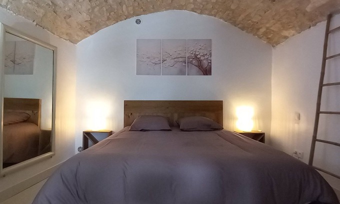 Castellet Apartamento | A cosy nest in the heart of the Luberon
