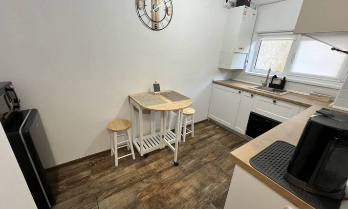 Sfantu Gheorghe Apartamento | A cozy apartment close to the city centre. Ideal for couples.