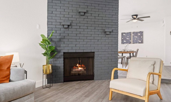 Citrus Heights Casa | A Cozy Haven in the Heart of Sacramento, King Bed