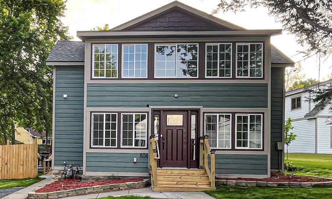 Stillwater Casa | A cozy home nestled in the heart of the river bluffs.