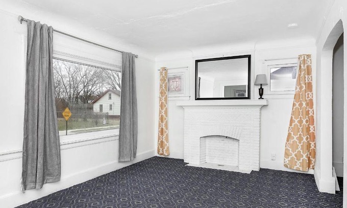 Detroit Chalet De Esquí | A cozy home with fire place