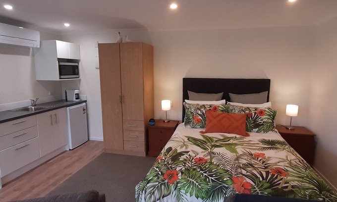 Te Awamutu Apartamento | A cozy studio retreat near Te Awamutu.