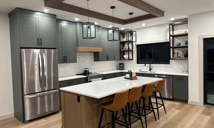 Okanagan-Similkameen Casa | A Cozy town house with great location At Apex Mountain