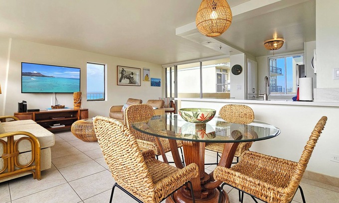 Diamond Head - Kapahulu - St. Louis Casa | Un Gold Coast Condo muy querido obtiene un nuevo propietario.