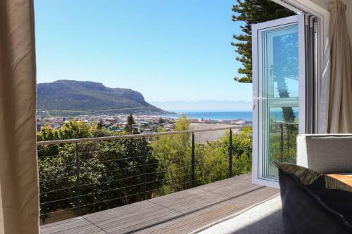 Fish Hoek Villa | A Fish hoek beaut
