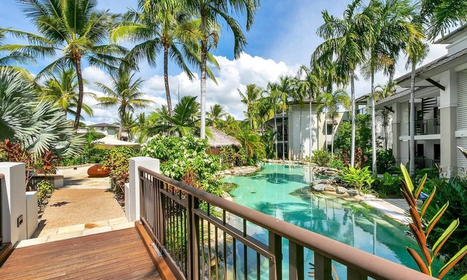 Port Douglas Complejo | Two Bedroom Swimout 168 in Tropical Resort