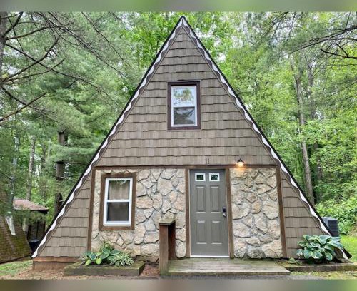 Logan Casa | A-Frame #11 - by The Chalets