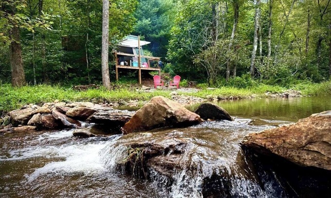 Purlear Alquiler De RV | A-Frame on creek, Near Boone, WIFI, Hot Shower
