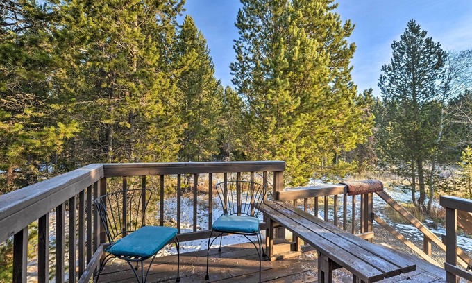 Island Park Cabaña | A-frame Mtn Cabin ~ 35 Mi to Yellowstone NP!