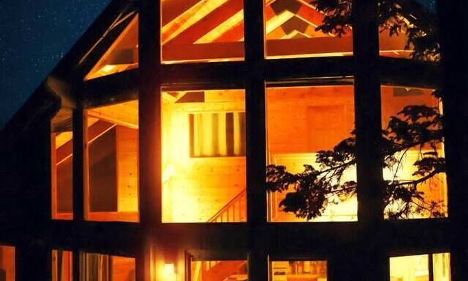 Summit Estates Chalet De Esquí | A-Frame ~ Walk to Snow Summit - 6 Beds - Fireplace