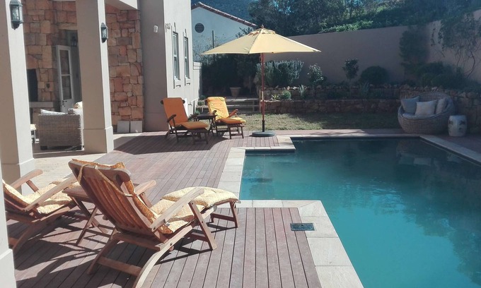 Hout Bay Villa | Una Villa de Estilo Francés