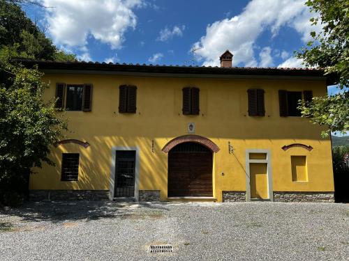Vaiano Casa | A.G. Rooms in casa colonica
