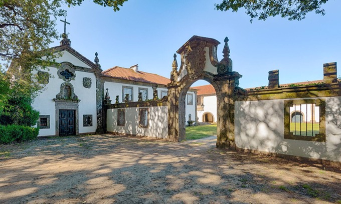 Lanheses Casa | Grande y auténtico Pazo - Una finca de vacaciones de tradición familiar.