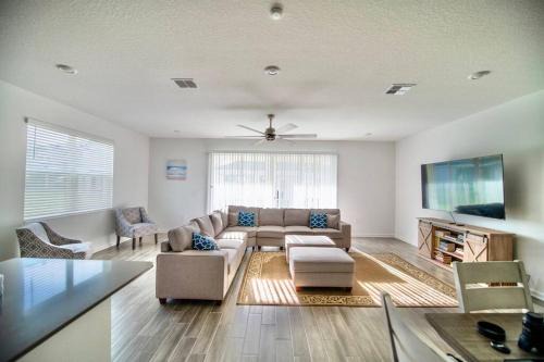 St. Cloud Casa | A Getaway Home in The Clouds