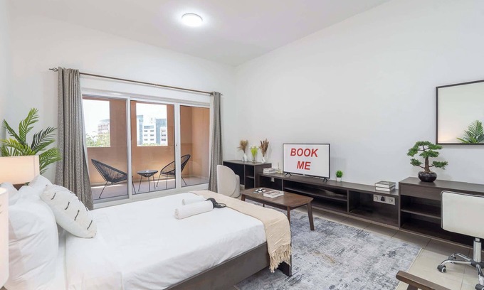Discovery Gardens Apartamento | A Gorgeous Studio in Zen 20 that Sleeps 2