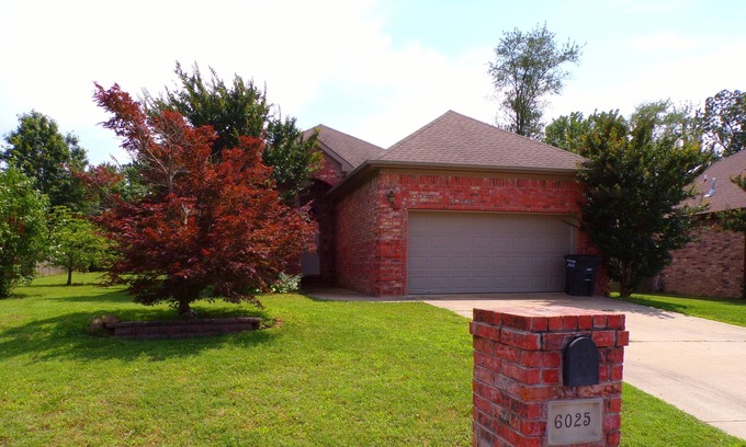 Jacksonville Casa | Una milla verde de la base de la fuerza aérea de Little Rock