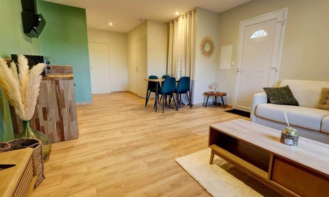 Les Echets Apartamento | A haven of peace near Pérouges, charm and comfort