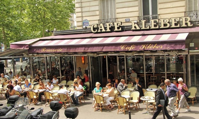 Chaillot Apartamento | A HAVEN OF TRANQUILITY JUST STEPS FROM THE ICONIC ARC DE TRIOMPHE-AVENUE KLÉBER
