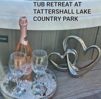Tattershall Complejo | A HOME AWAY HOT TUB RETREAT AT Tattershall lakes country park