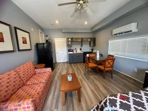 Sunrise Manor Apartamento | A Joyful Unit Stay Awaits