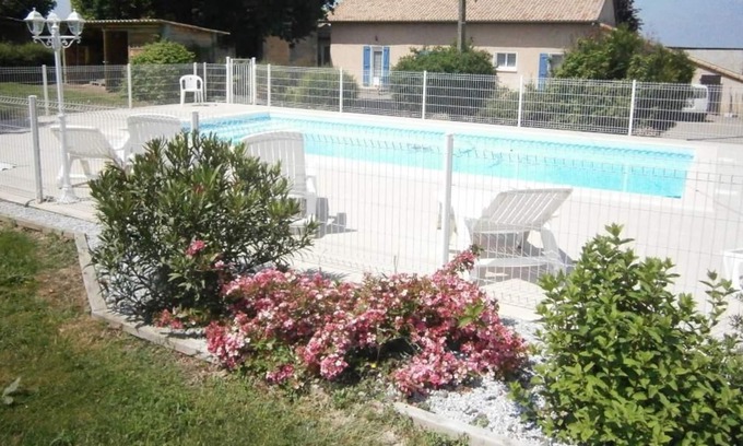Saint Sever Otro | A Linès - St-sever - Gîte